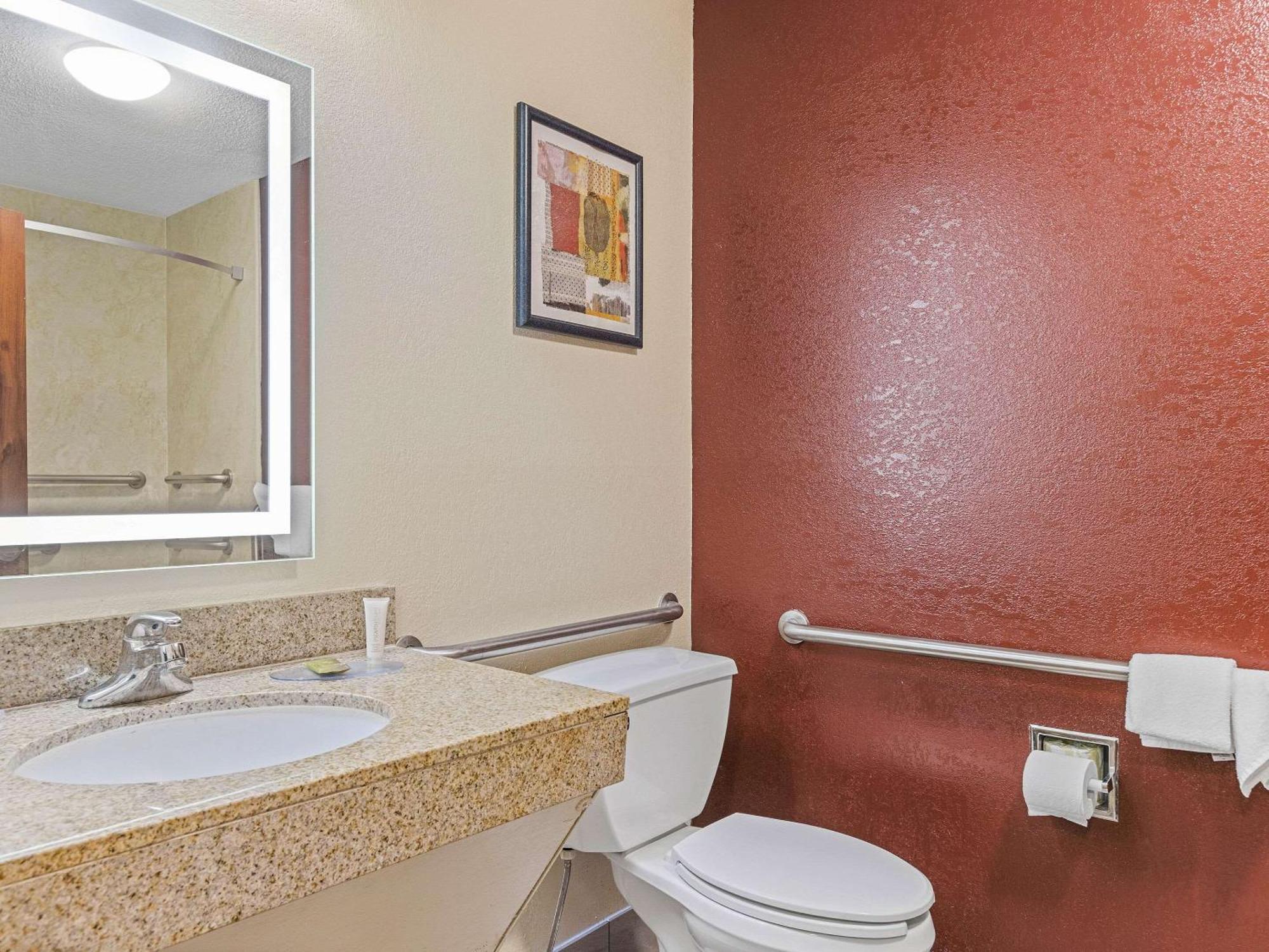 Clarion Pointe Savannah Gateway I-95 المظهر الخارجي الصورة